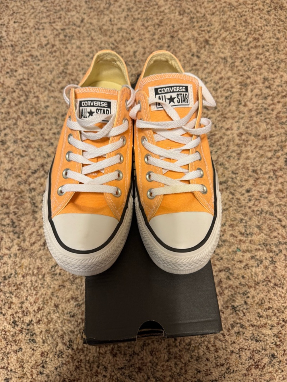 BRAND NEW Converse 'Sunset Glow' Sneakers. Women’s size 7, Men’s size 5!